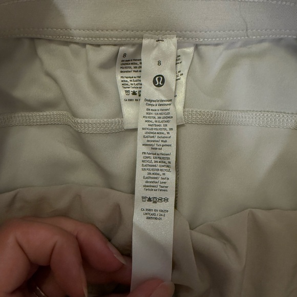 Lululemon Softstreme High-Rise Short 4" - Picture 5 of 6